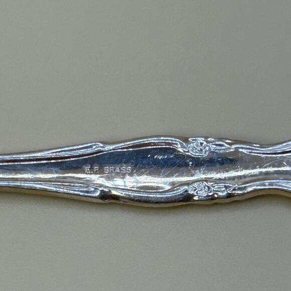 1 Tea Spoon Teaspoon Affection Silverplate Oneida Canada 6 in - Picture 4 of 8